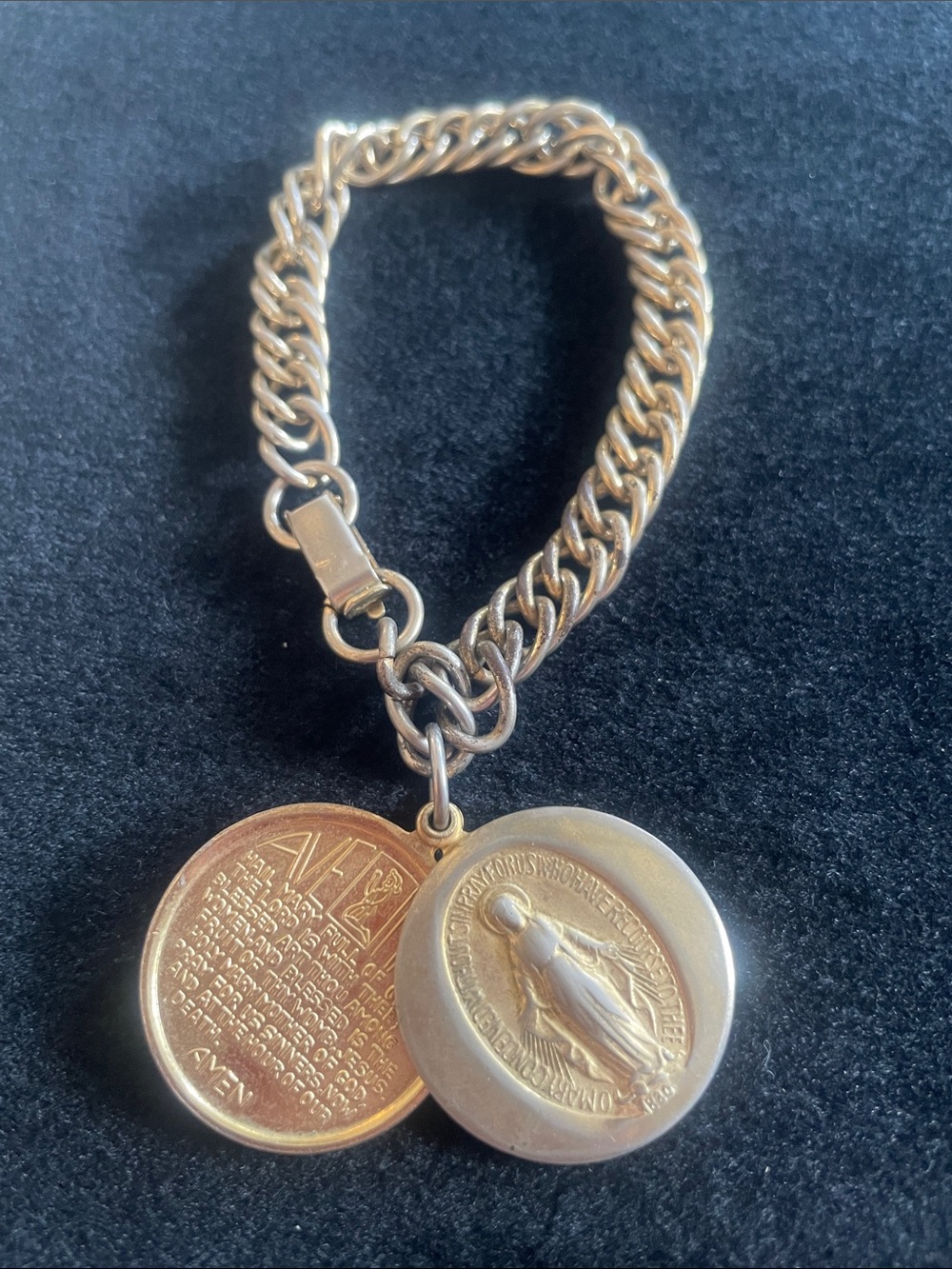 Rare religious metal medallion bracelet, super cool chain!
